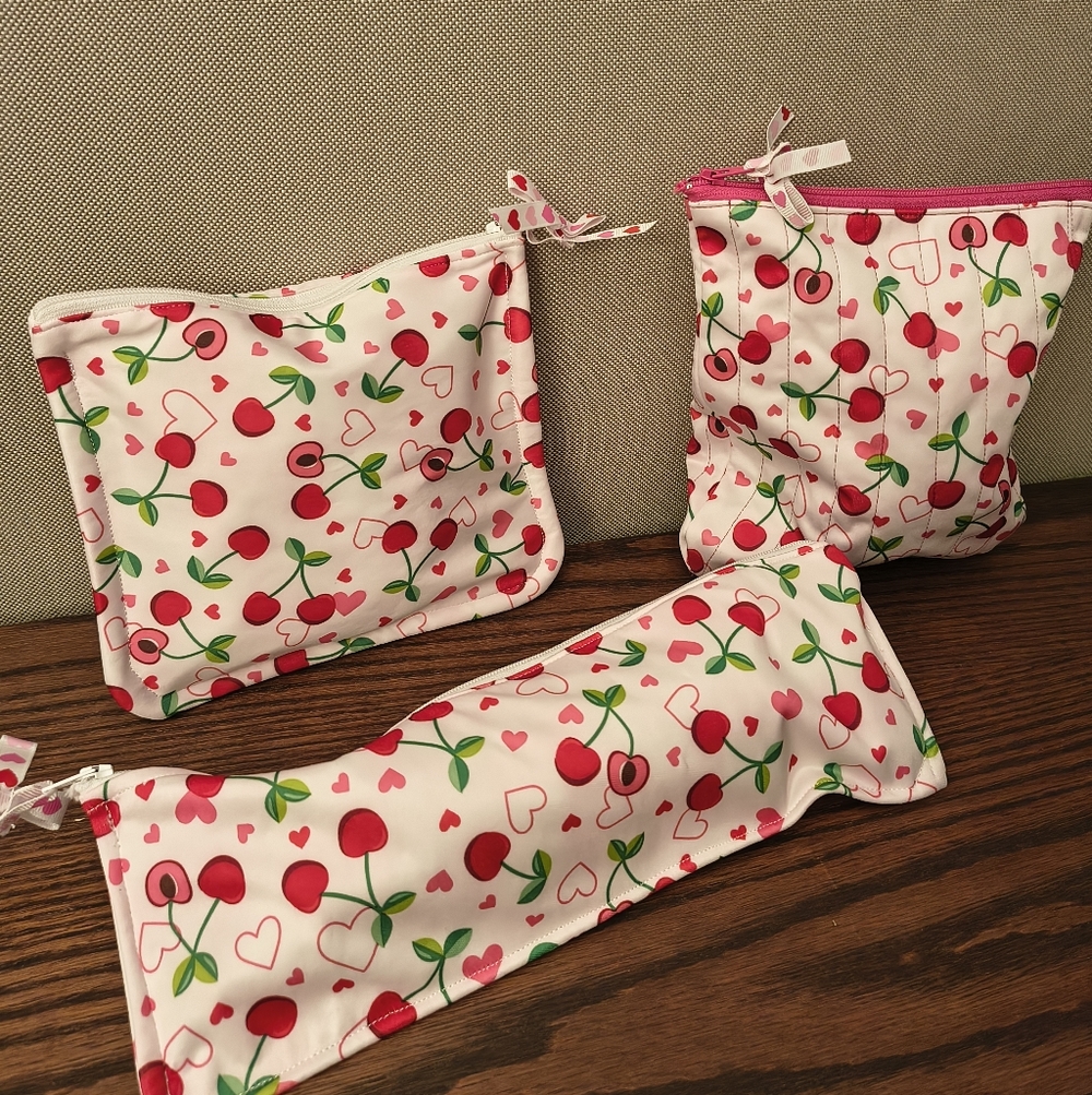 Travel Cosmetic Bags Set